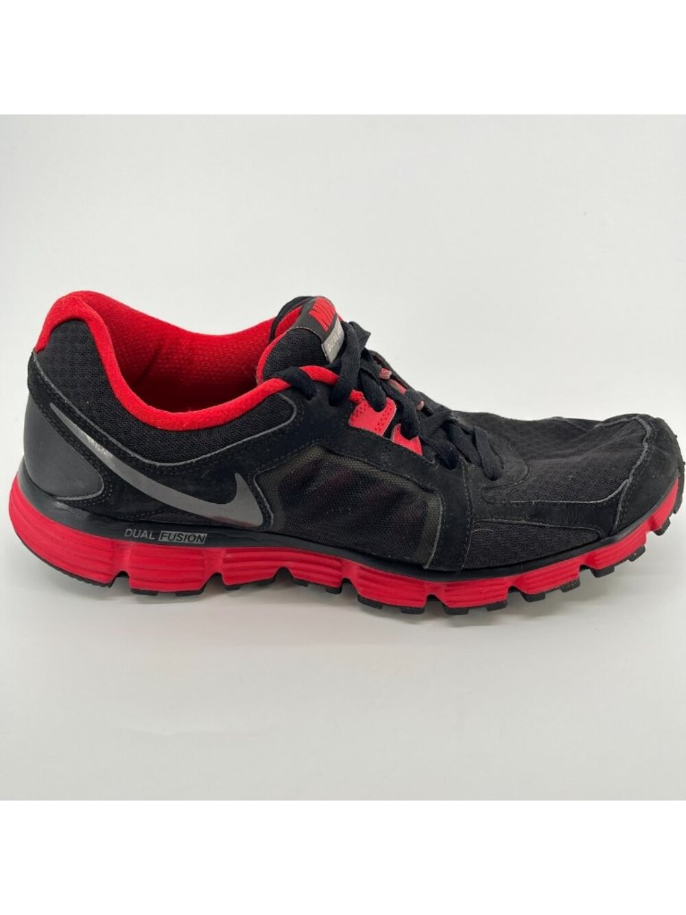 Nike Dual Fusion ST 2 Mens Size 12 Black Red Athletic Running Shoes Sneakers